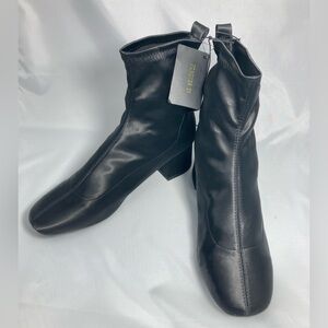 Forever 21 Satin Pull On Ankle Boots - Black - Womens Size 8.5